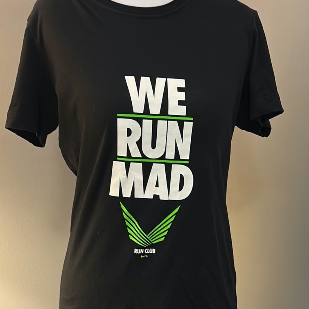 Nike Dri-Fit Cotton Blend 'We Run Mad' Run Club Graphic T-Shirt